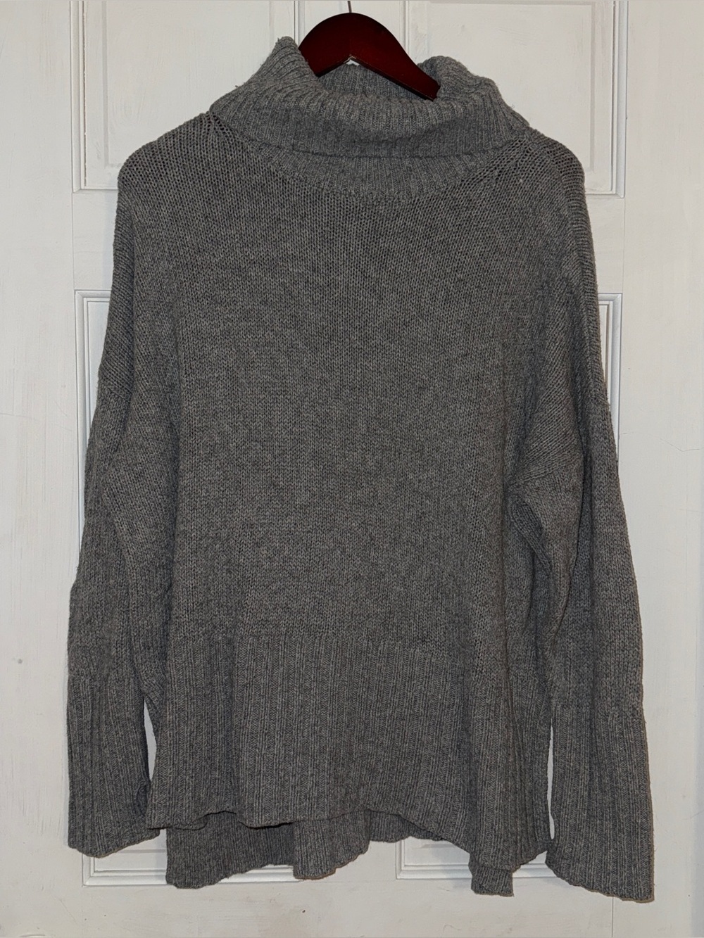 OFFLINE BY AERIE Women's Dark Gray Oversized Pullover Sweater Size XL